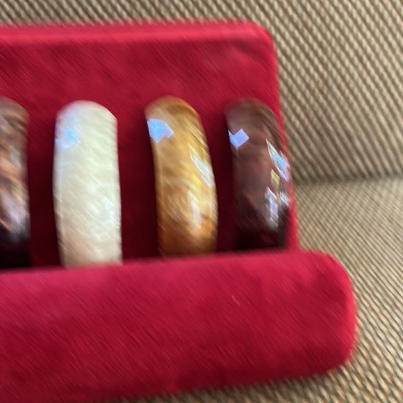 Six pretty barrettes for your wearing new and never worn. Sturdy. 4 1/2 “ each ! - Picture 5 of 6